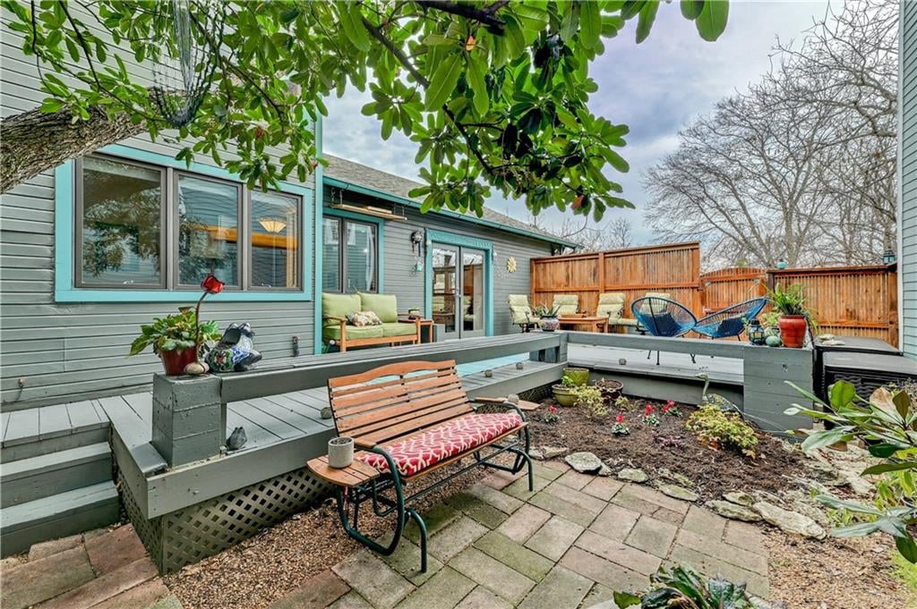 2101 Oxford Ave Unit #1