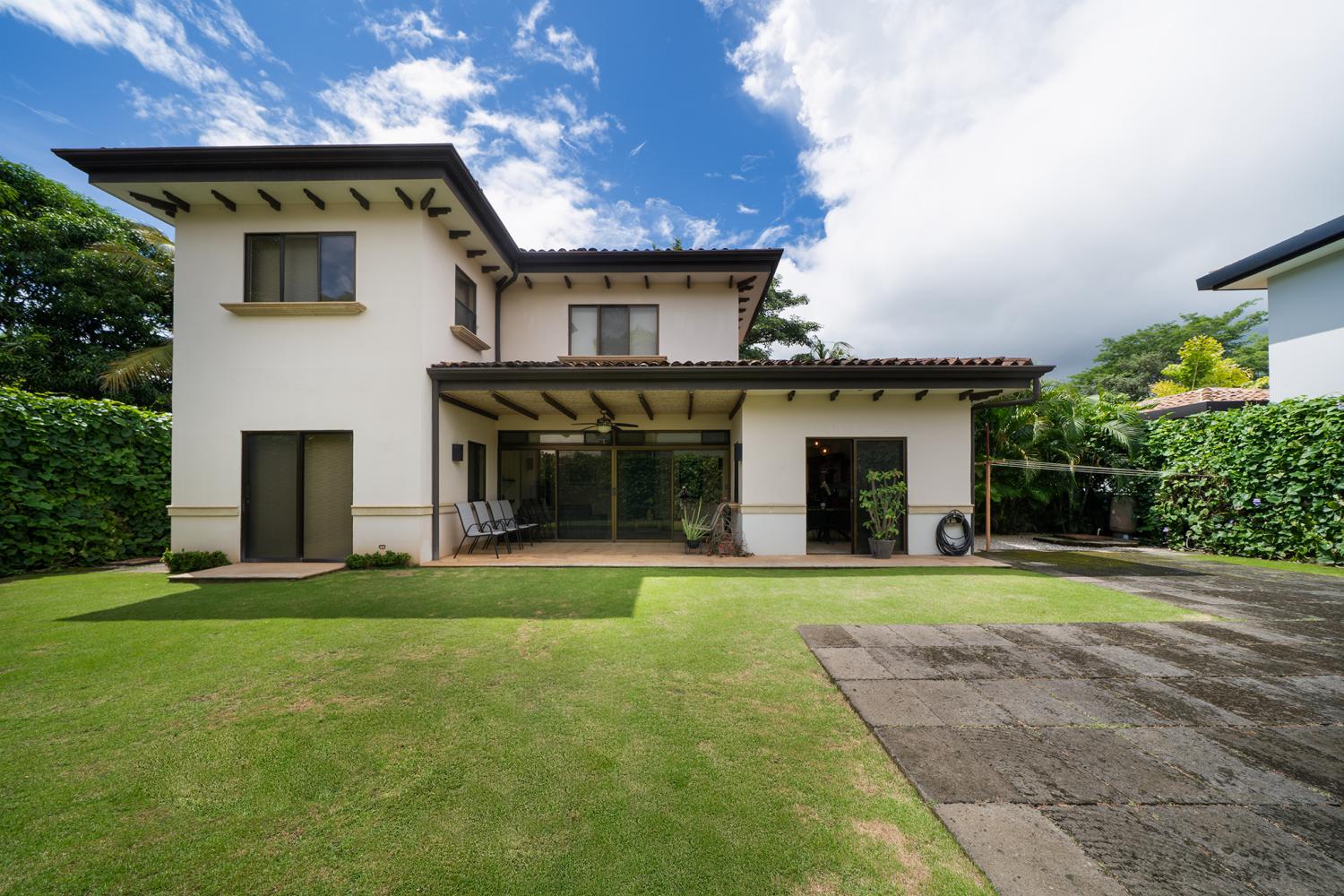 Casa Cali | Modern 3-Bedroom Turnkey Home in Pacific Residences – Minutes from Tamarindo Beach