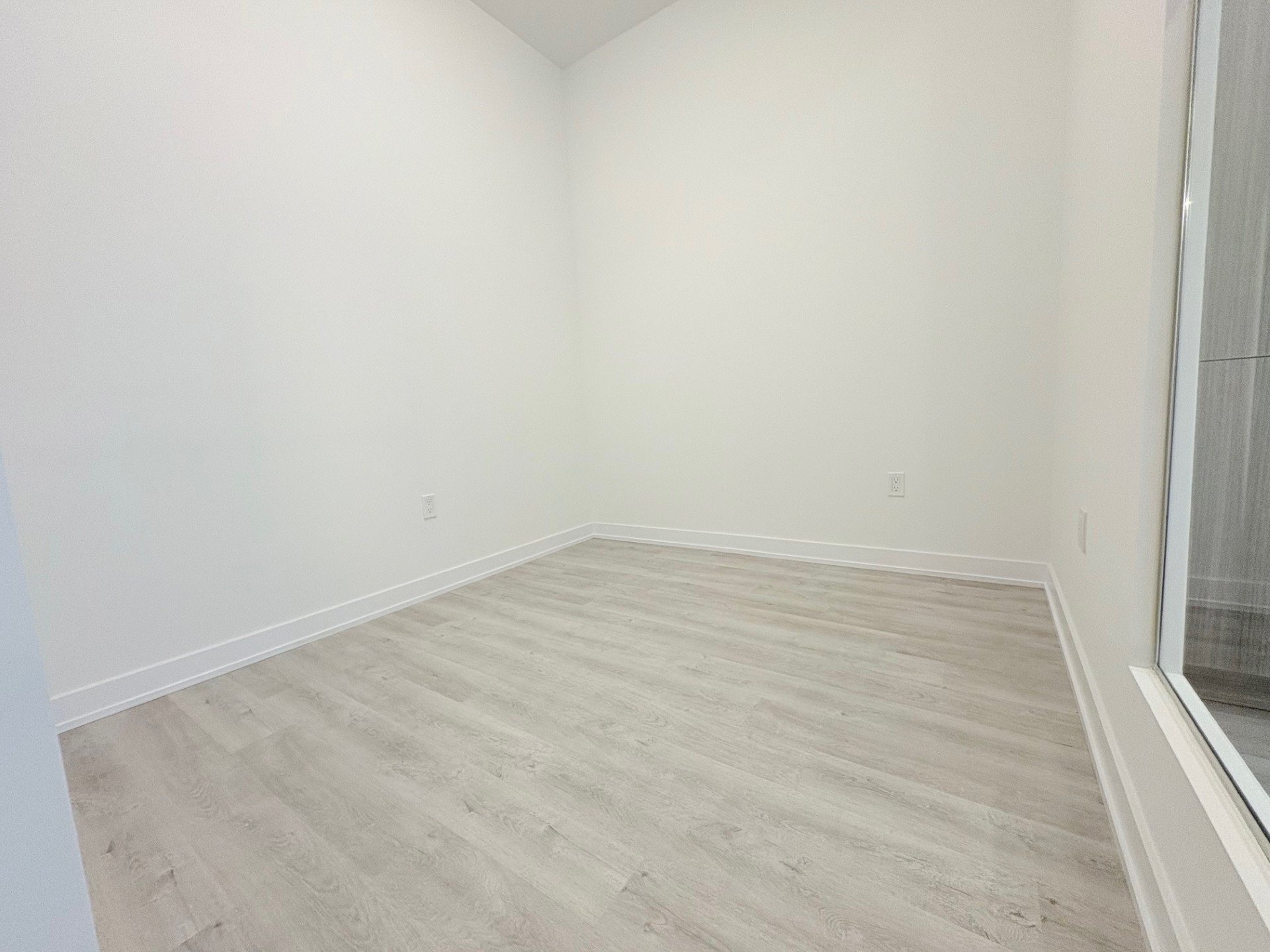 15 Richardson Street Unit: 1123