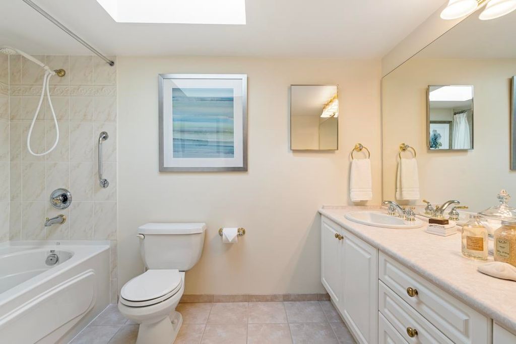 3088 Highland Blvd, #304