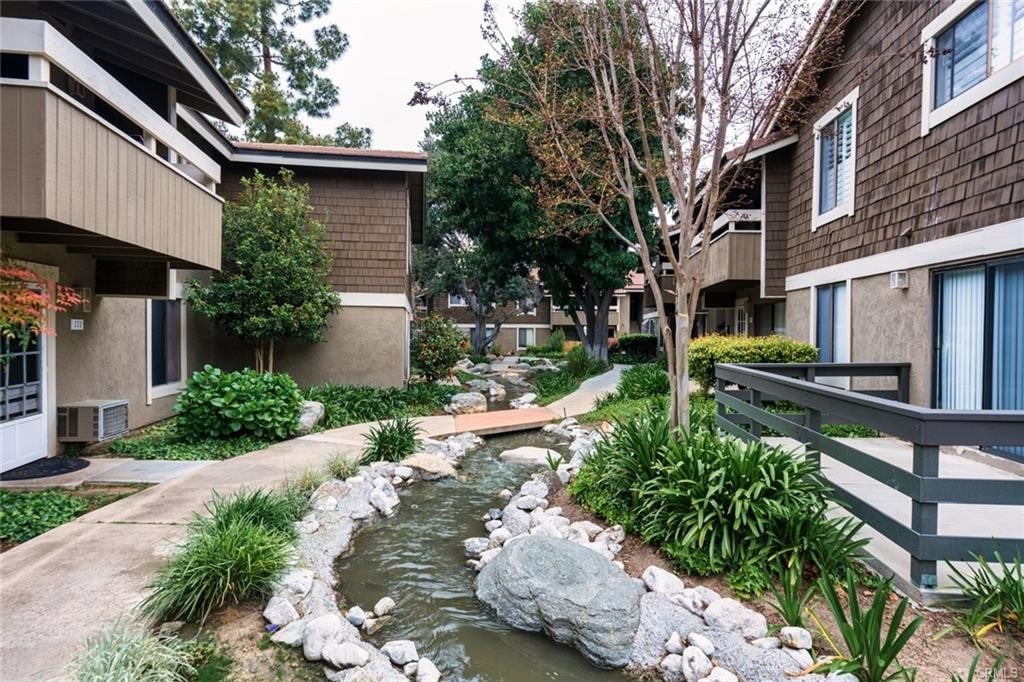 118 Streamwood