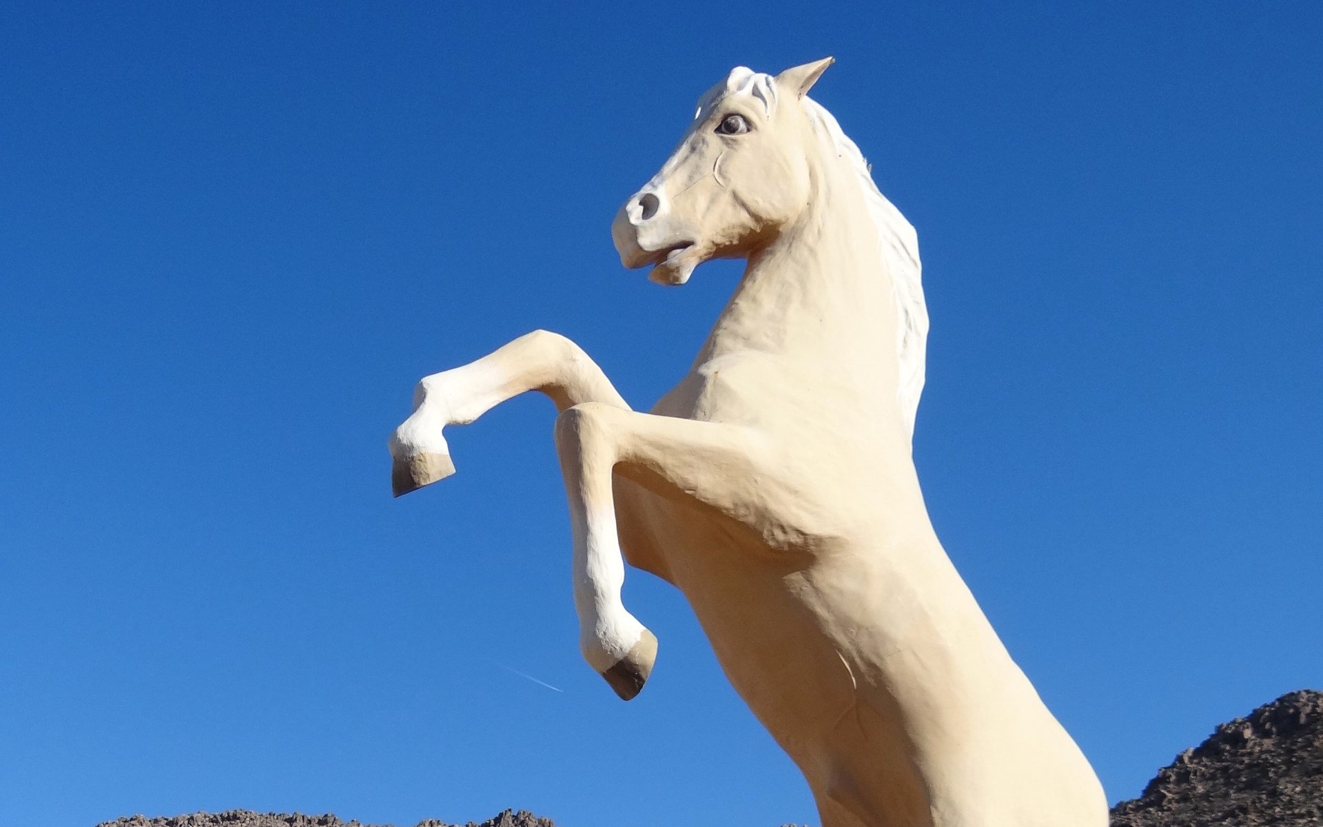Statue of Trigger at Sunset Hills Memorial Park in Apple Valley, photographed in 2012