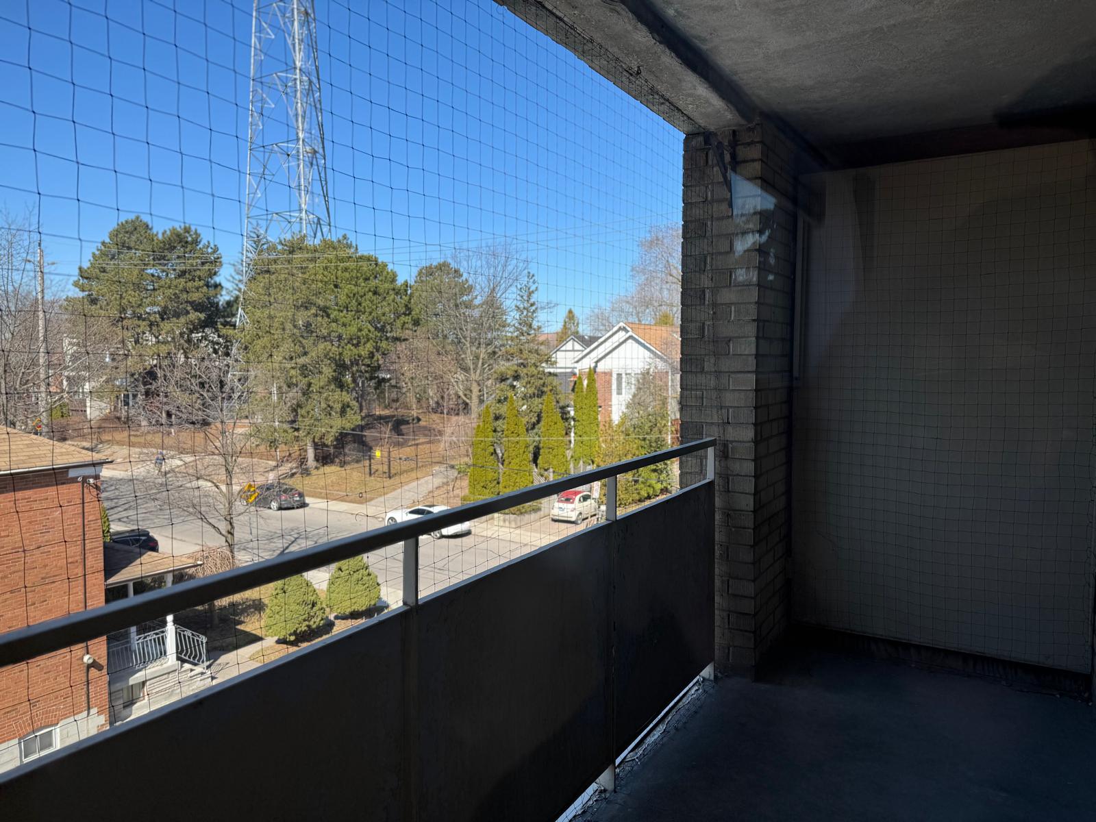 1112 Avenue Rd Unit: 302