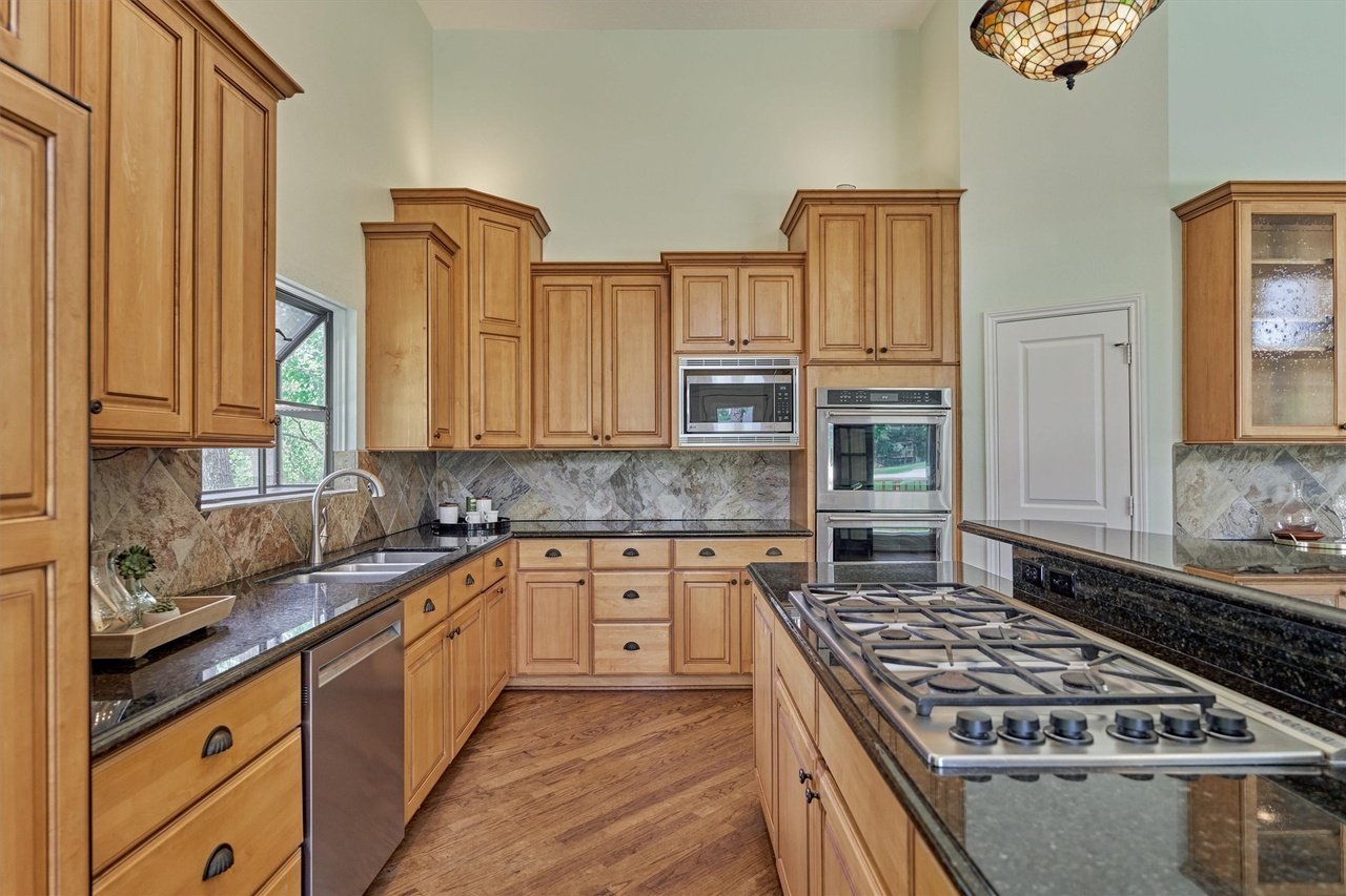 20 Buttonbush Ct