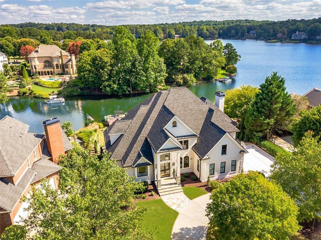 2160 Lake Shore Lndg