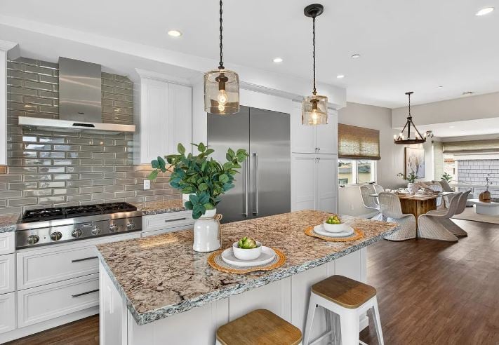 3828 Mission Blvd, San Diego, CA 92109