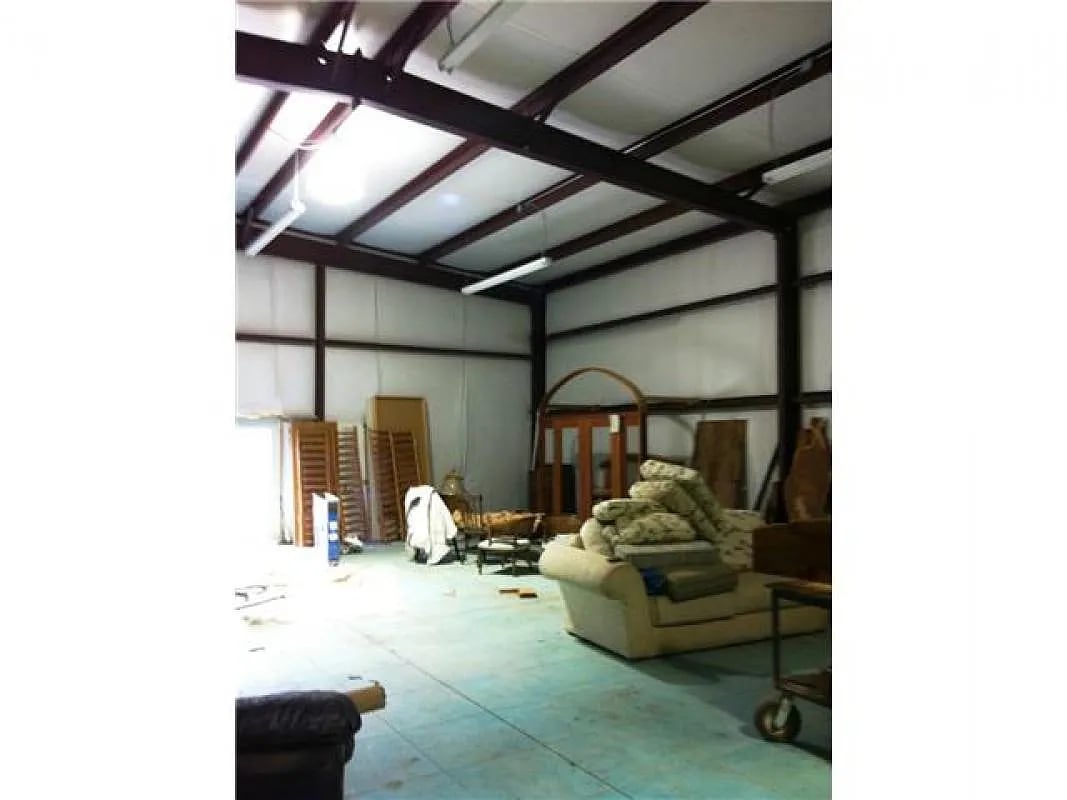 7748 E Us Highway 290 #B