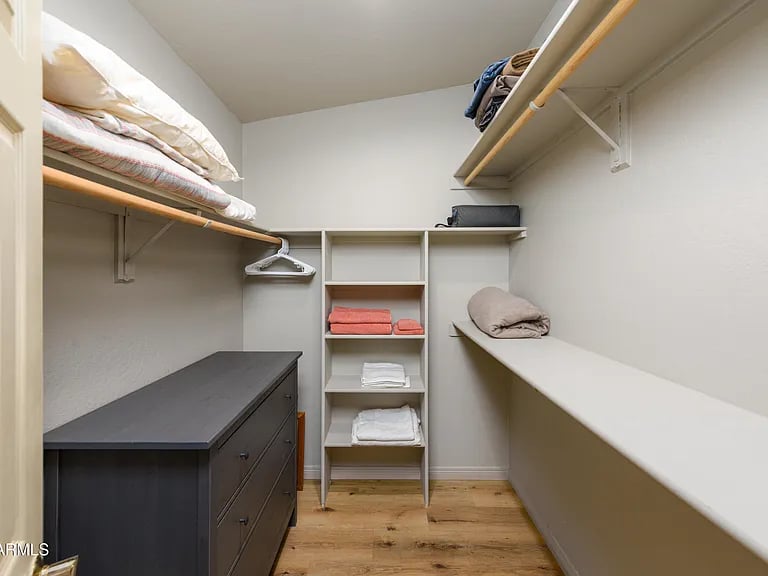 2272 ROADRUNNER Road, Sedona