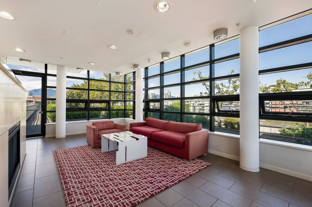 123 W 1st Ave, #509