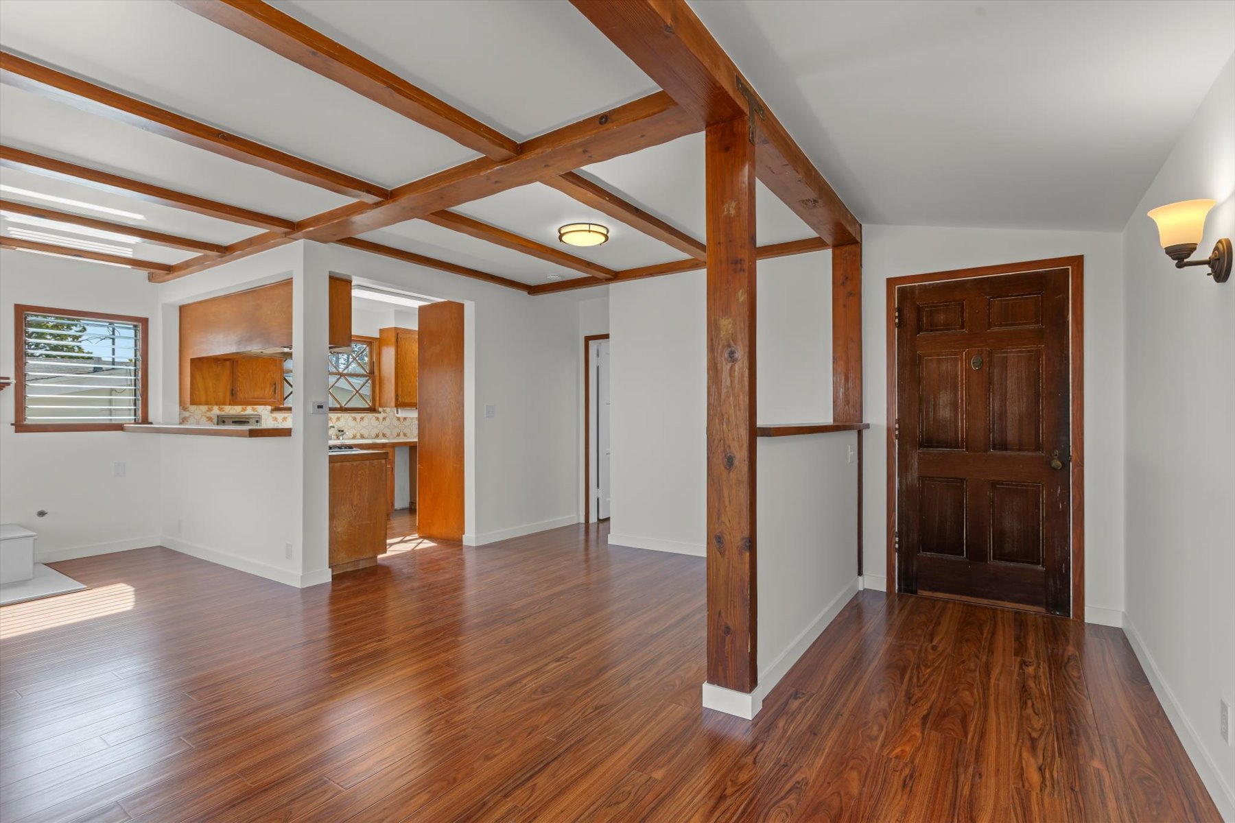 711 Pier Ave, Ocean Park