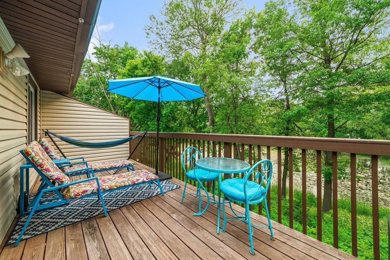 172 River Woods Ln