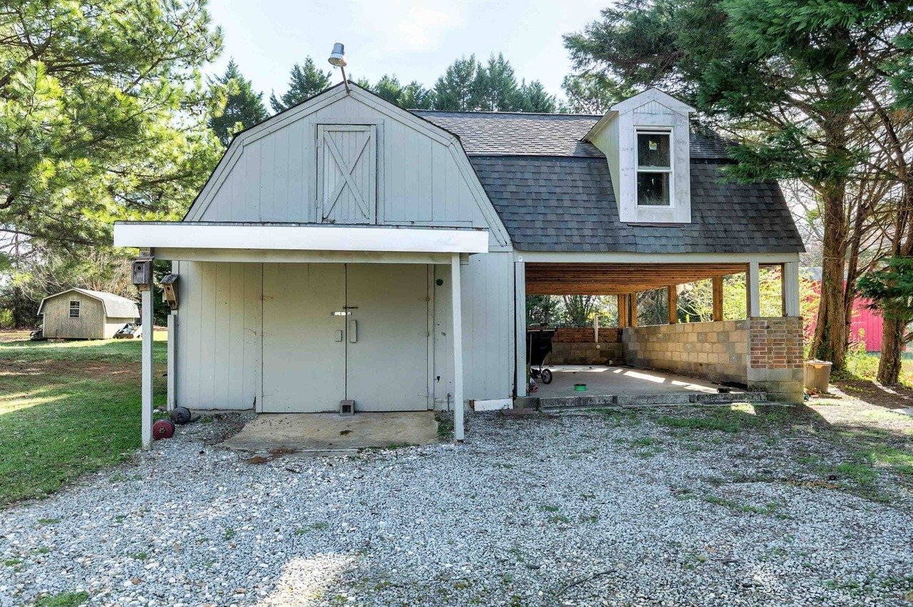 8017 Deer Meadow Dr