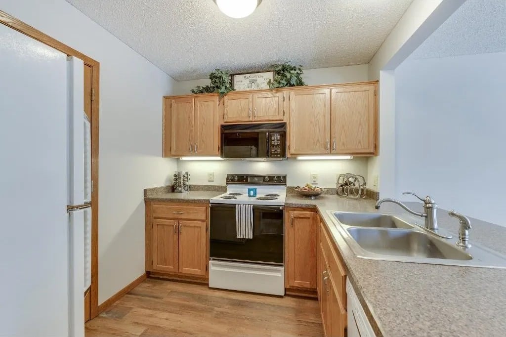 2040 Shenandoah Ct #C