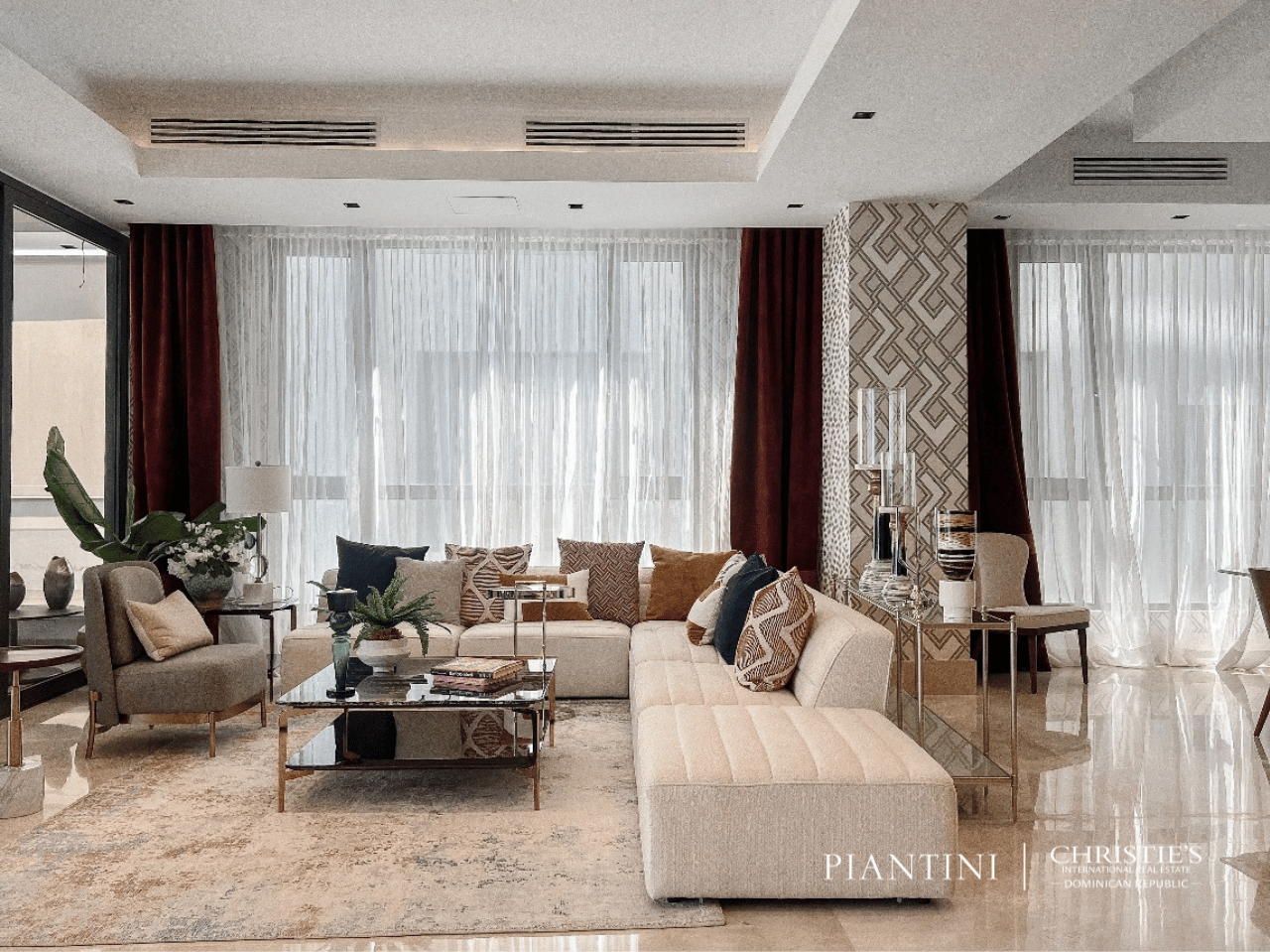 Modern Luxe, Santo Domingo