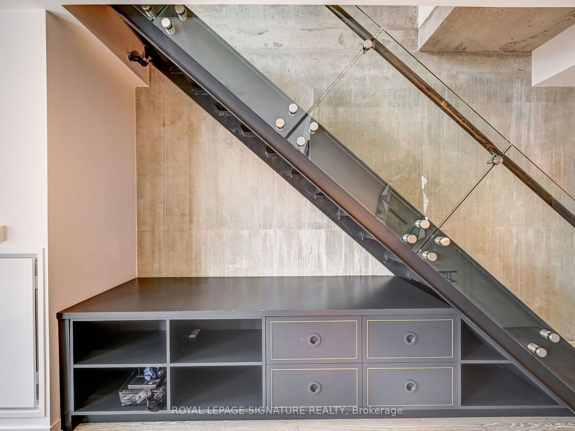 PRIME DOWNTOWN PENTHOUSE 