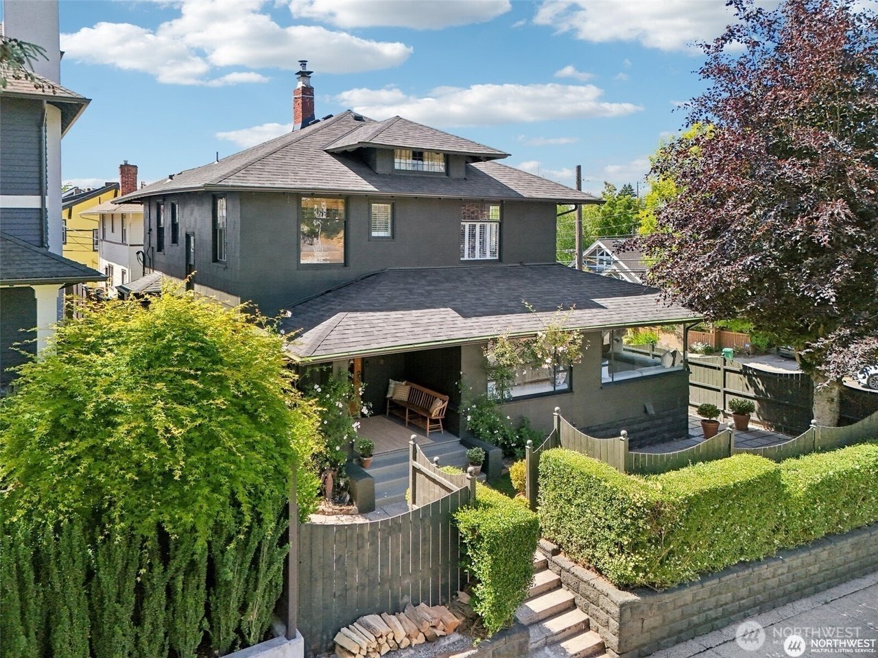 2233 2 Ave W
