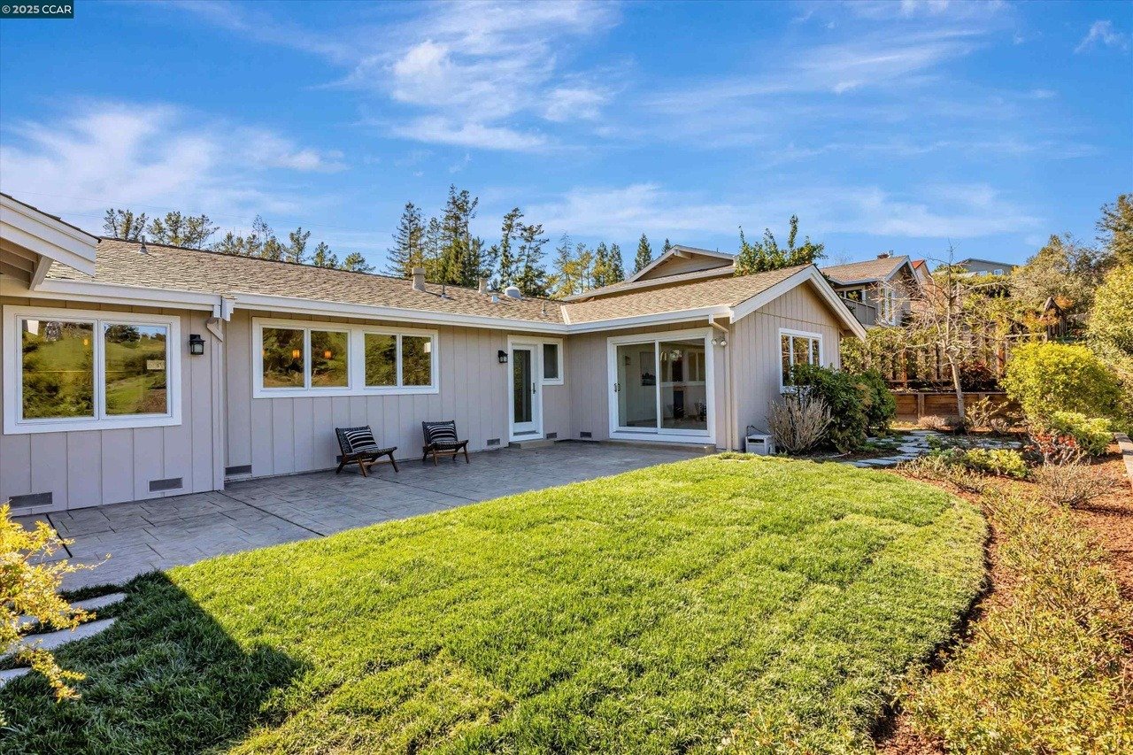 74 Warfield Dr