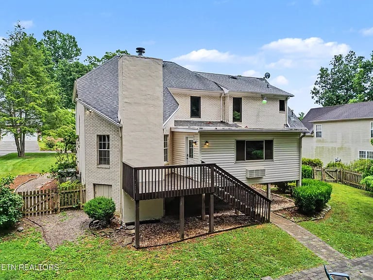 5516 Oakside Drive