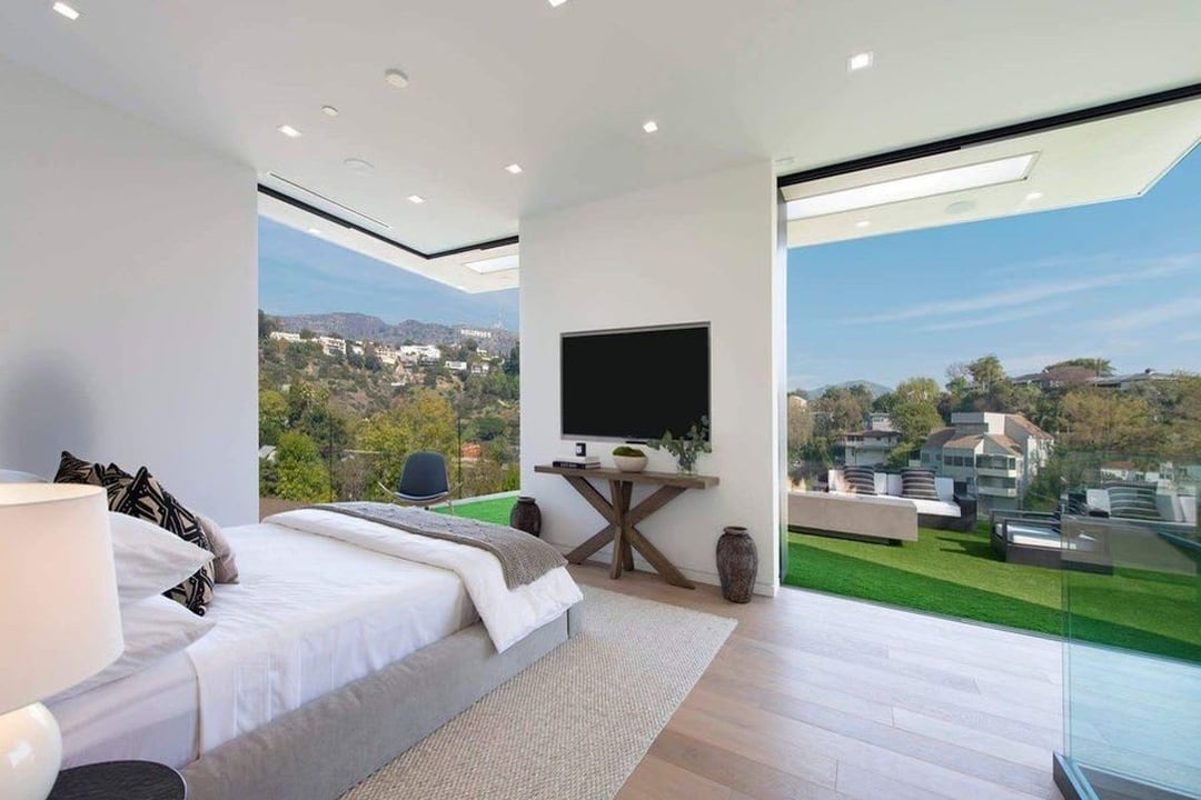 Eminence Estate