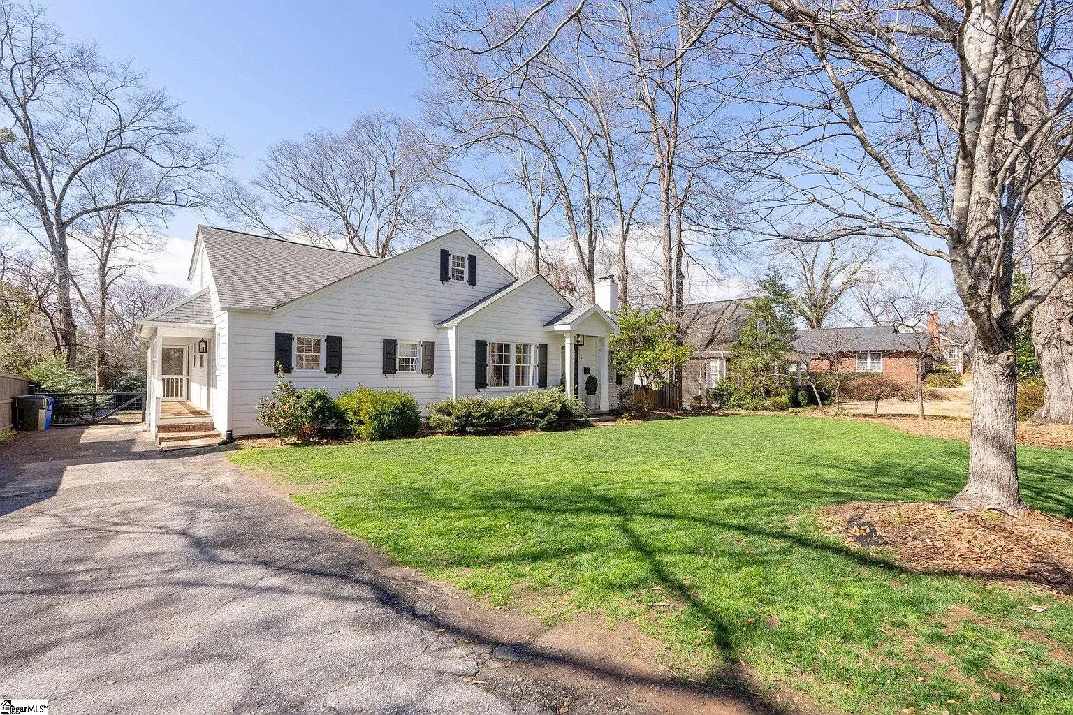 22 N Brookwood Dr