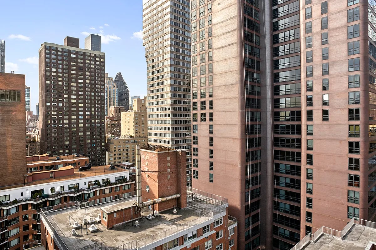 50 Sutton Place S, #21C