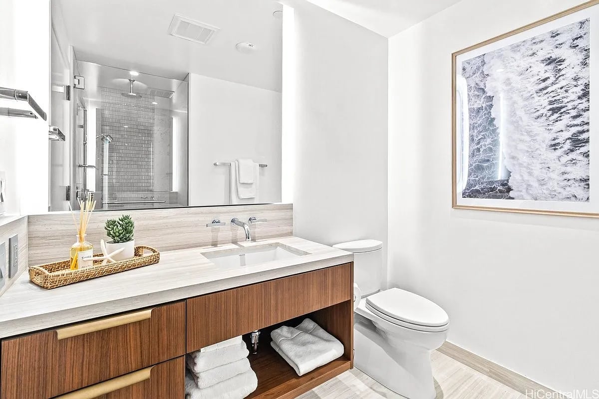 1100 Ala Moana Blvd, #2200