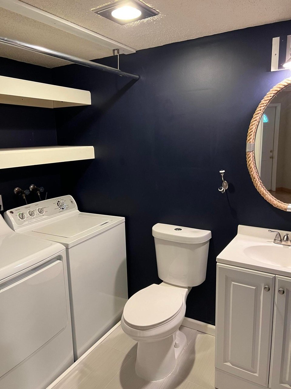 166 Seabreeze Cir