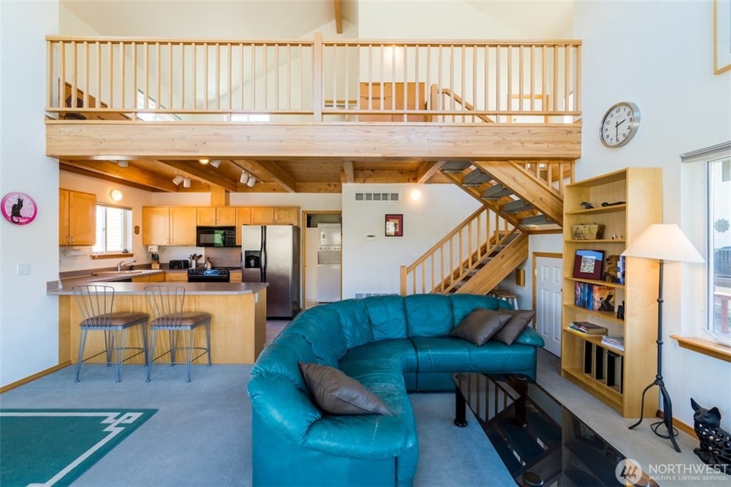 380 W Beach Drive