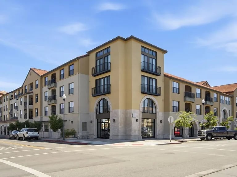 1001 Laurel St #113, San Carlos