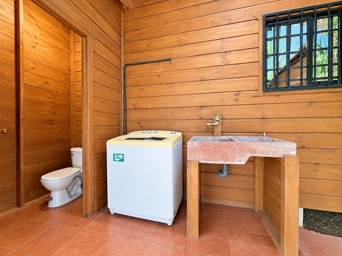 Riverside Cabin in Uvita | 0.98-Acre Estate with Room to Expand