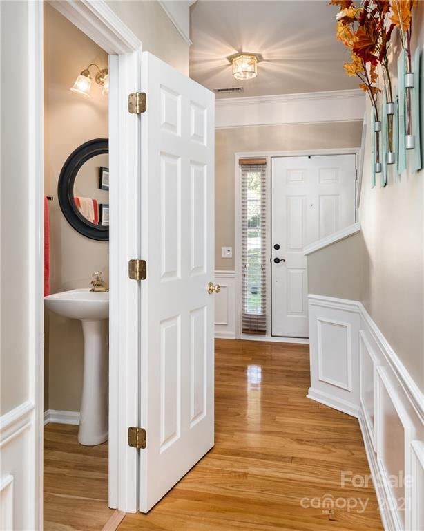 8815 Baffin Ct