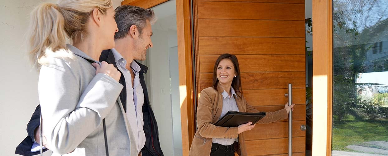 Why It’s Important To Work With A Realtor