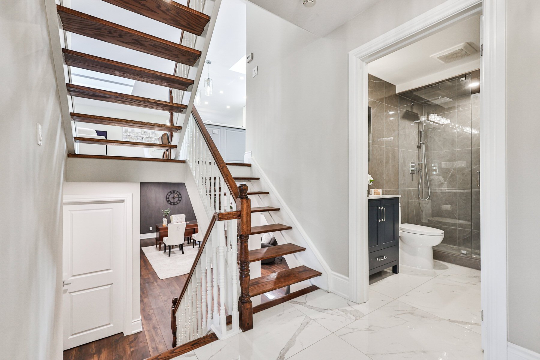 1276 Greenoaks Drive