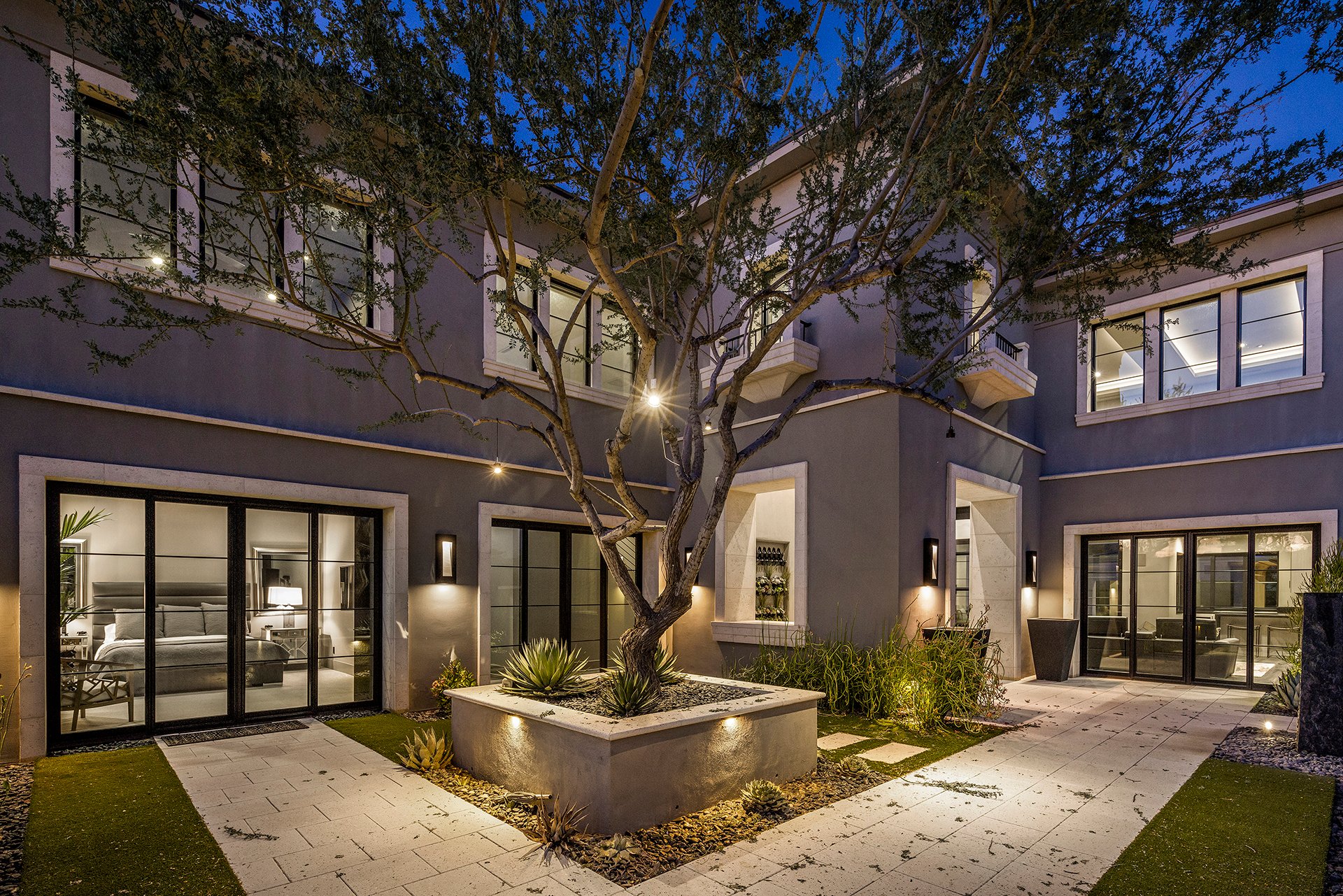 10110 E Siesta Lane