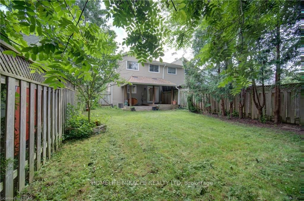 29 Ranchwood Cres