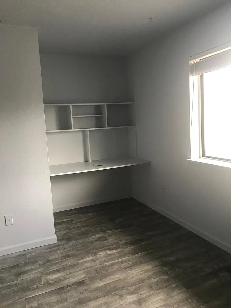 3440 Windmill Dr APT 3-6