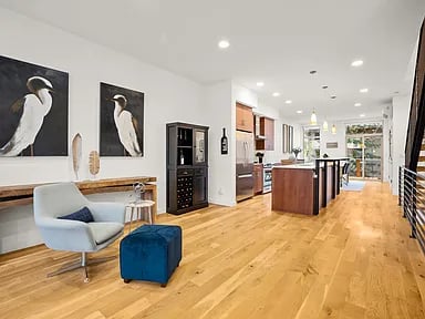 2339 48th Ave SW