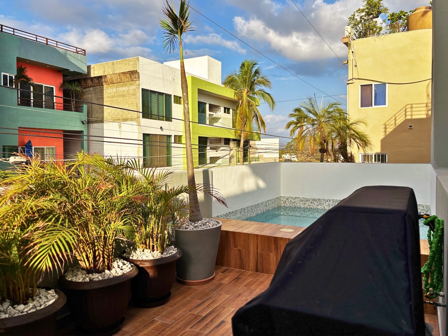 Spacious, Safe & Private - Golden Zone 2 Bed Oasis with Private Pool 👙