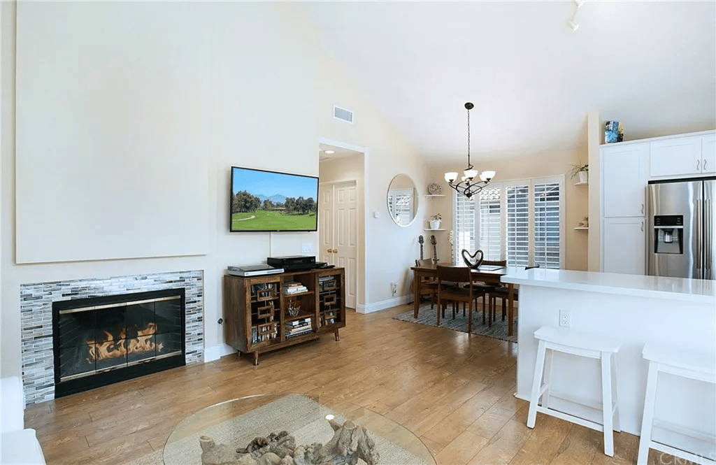 9 Silver Glade Dr #233