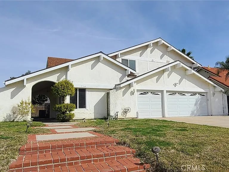 714 Flint Spear Rd
