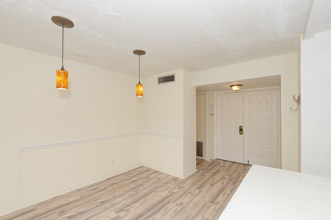 1800 SE Saint Lucie Blvd, #9-305