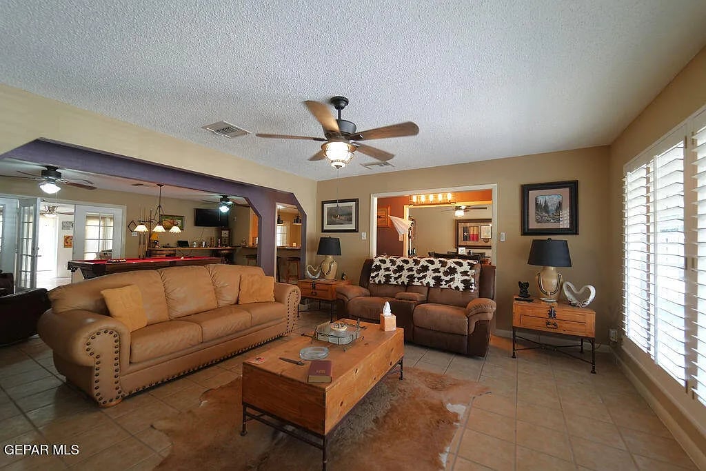 4313 Okeefe Dr