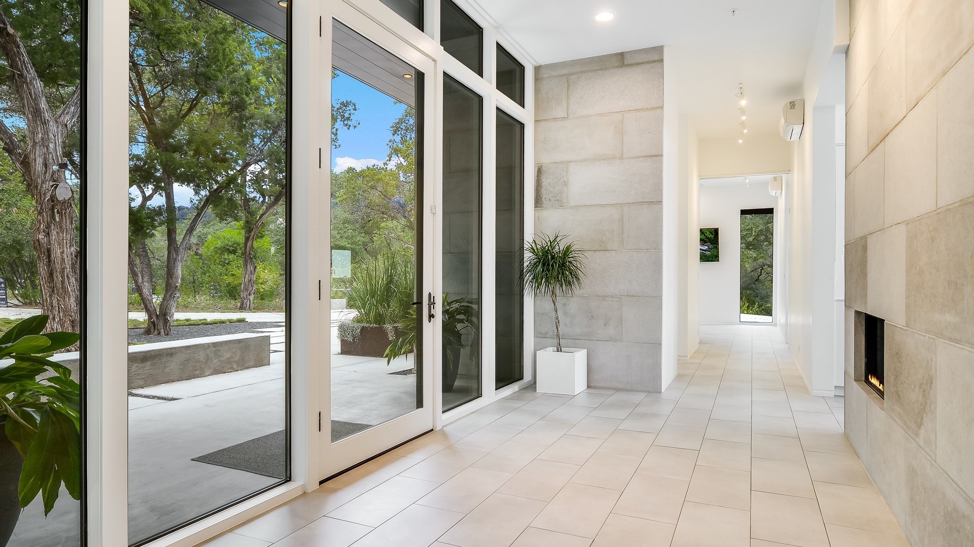 Sleek Hill Country Modern