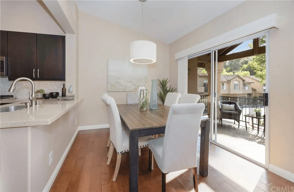 15 Promontory Park