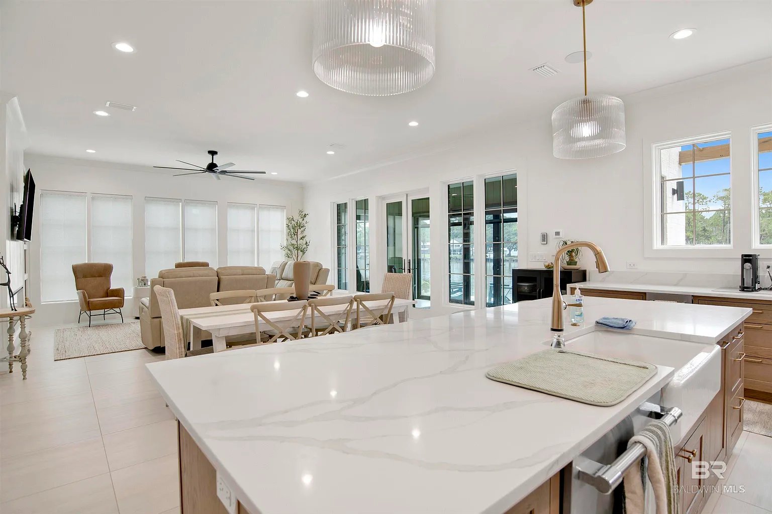 873 Inlet Cir