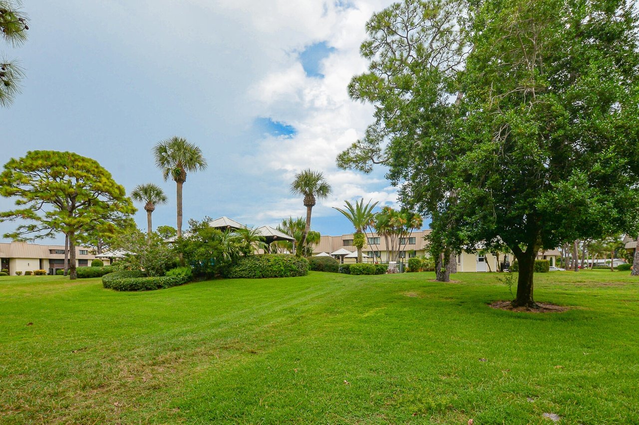 1800 SE Saint Lucie Blvd, #9-305