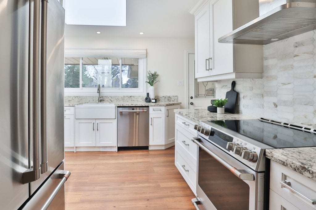 35 Hollyrood Heights Dr