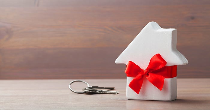 Why Shopping for a Home During the Holidays Might Be the Best Gift You Give Yourself