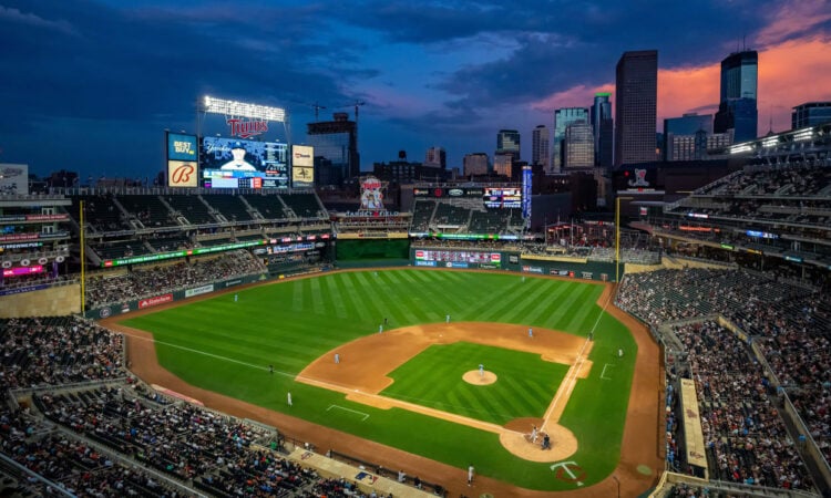 Pohlads Retain Ownership of Minnesota Twins, Bring in New Investors