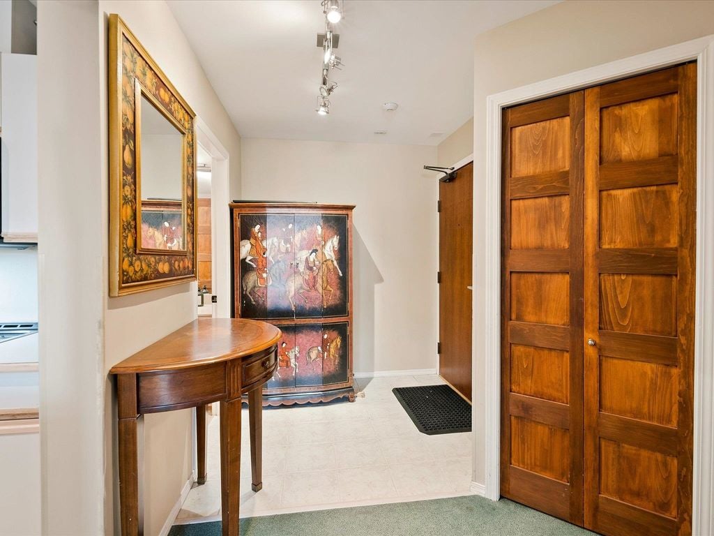 4573 Chateau Blvd #228